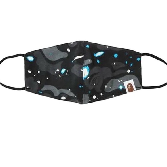 ELMO COOKIE MONSTER SESAME KEYCHAIN
BABY MILO DOLLS BAPE MASK SHIRTS FRAME - Picture 6 of 15